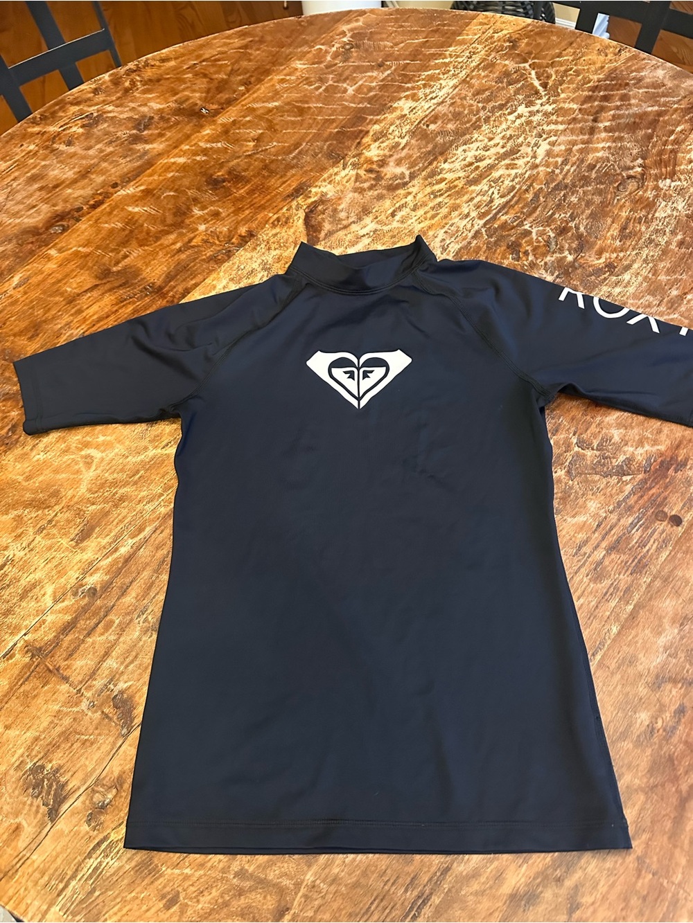 Roxy Rashguard/Sun Surf Shirt -Short Sleeve Black -Size M